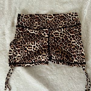 Zyia Scrunchy Whaaaat bottoms, size XL